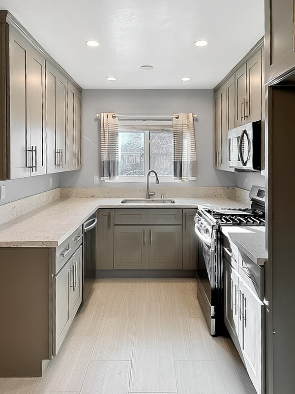 Building Photo - 10353 Woodrose Ave