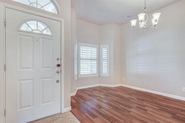 Building Photo - 10300 Morado Cove