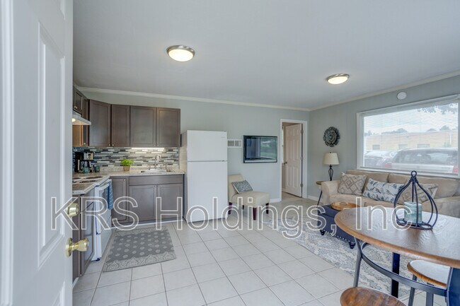Foto del edificio - 4161 Richmond Hwy N