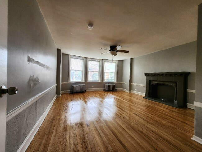 Foto del edificio - 1307 W 91st St