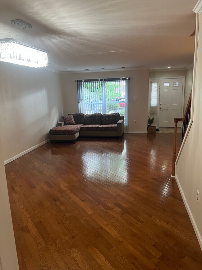 Sala de estar - 1554 Willow Pond Dr