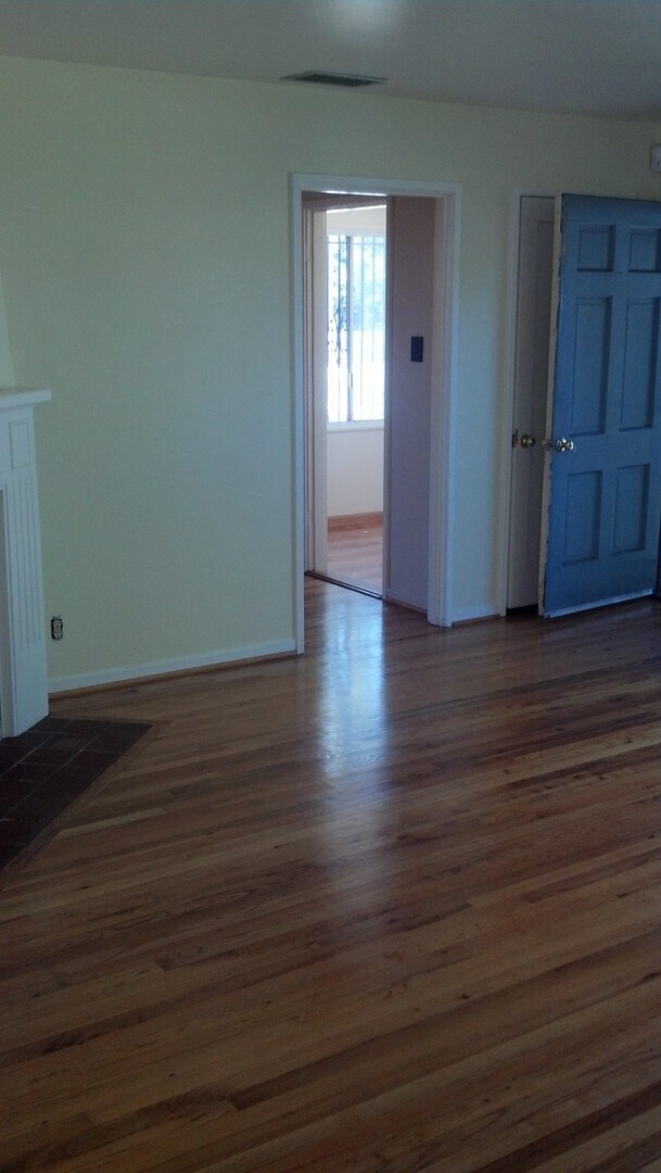 Foto del edificio - 2+ Bedroom 1 Bath House in Oakland -- Comi...