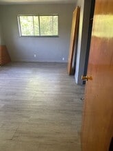 Building Photo - 623 Clifton Dr