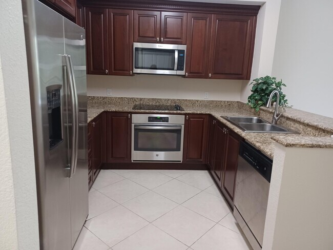 Foto del edificio - 1690 Renaissance Commons Blvd