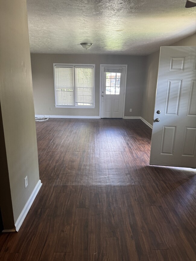 Building Photo - 3209 Tallywood Dr