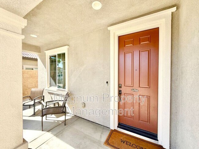 Building Photo - 30120 Crescent Pointe Wy