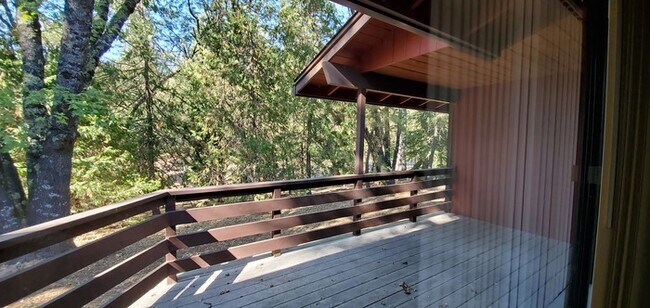 Building Photo - 1155 Combie Rd