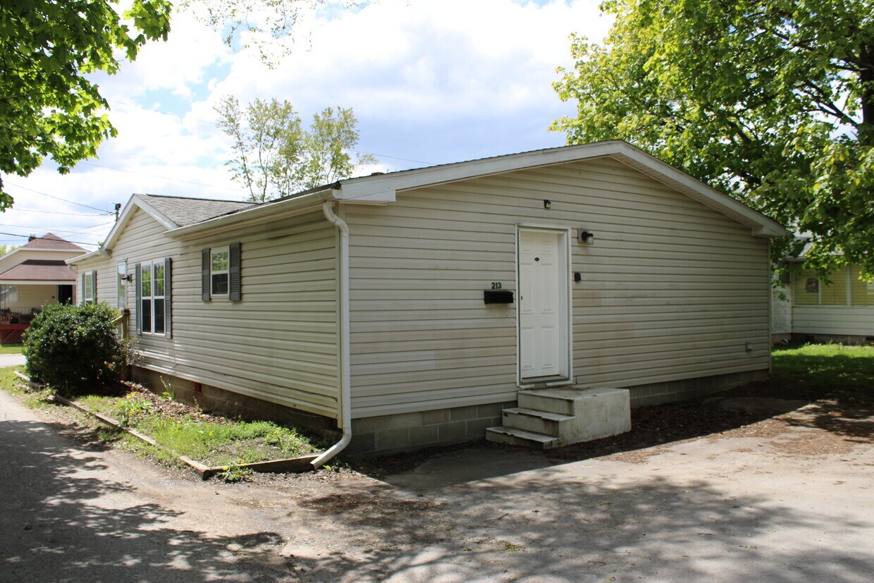 213 Fern St, Clarion, PA 16214 House Rental in Clarion, PA