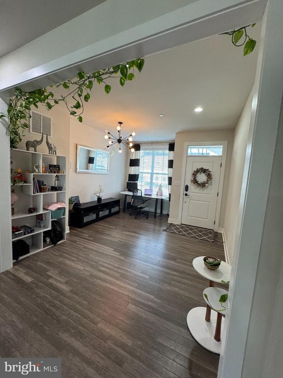 Foto del edificio - 213 Catalpa Ln
