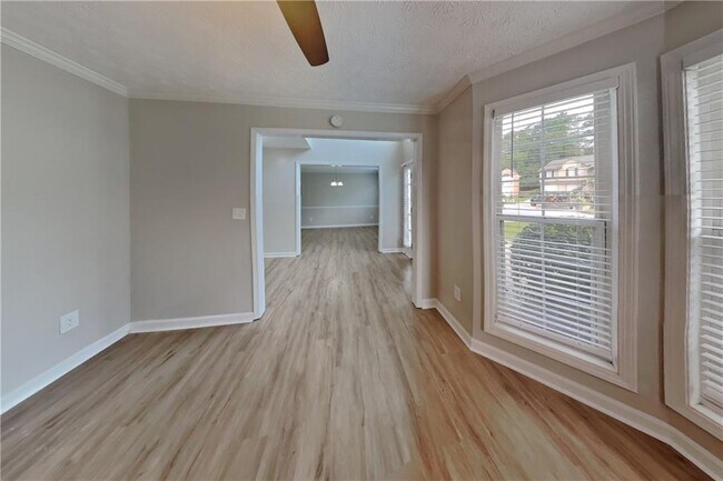 Foto del edificio - 2882 Manor Glen Ln NW