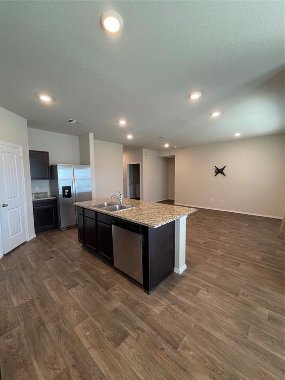Building Photo - 105 Comal Dr