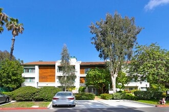Building Photo - 5525 Shasta Ln
