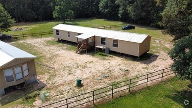 Building Photo - 16219 Southern Pines Dr