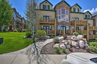 Building Photo - 3524 N Fox Run Dr