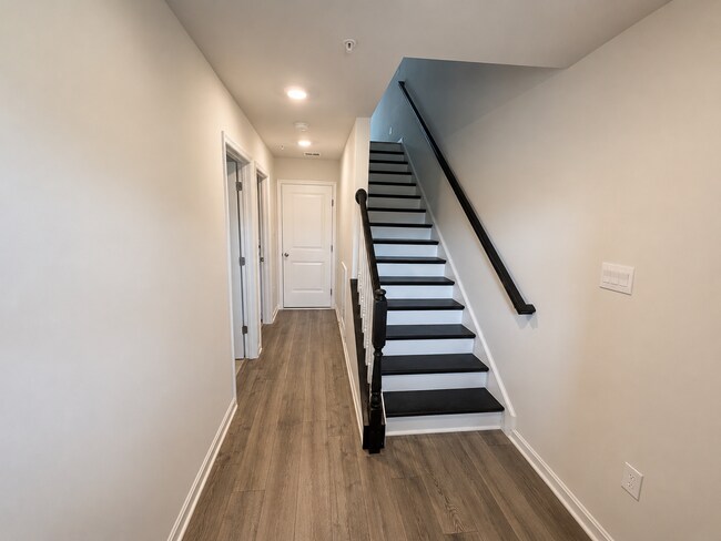 Building Photo - 426 Herringbone Wy