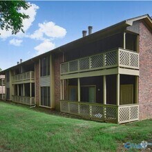Building Photo - 4987 7 Pine Cir