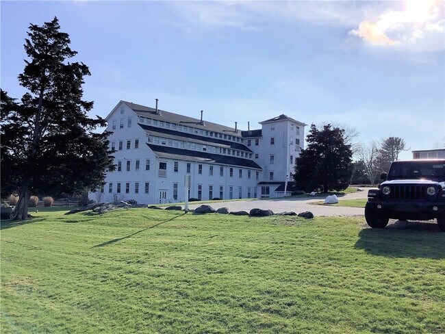 Foto del edificio - 40 Web Ave