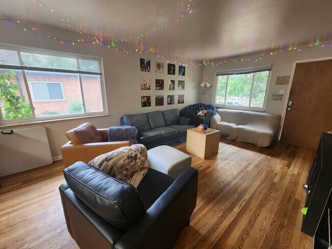 Foto del edificio - 807-821 19th