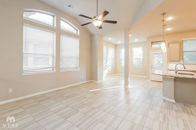 Foto del edificio - 114 Axlewood Ct