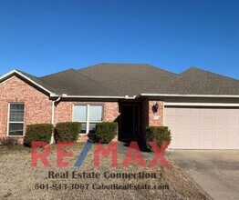 Building Photo - 24 Sioux Dr