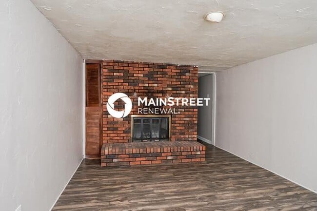 Foto del edificio - 3 Bedroom Pet-Friendly Home in Louisville,...