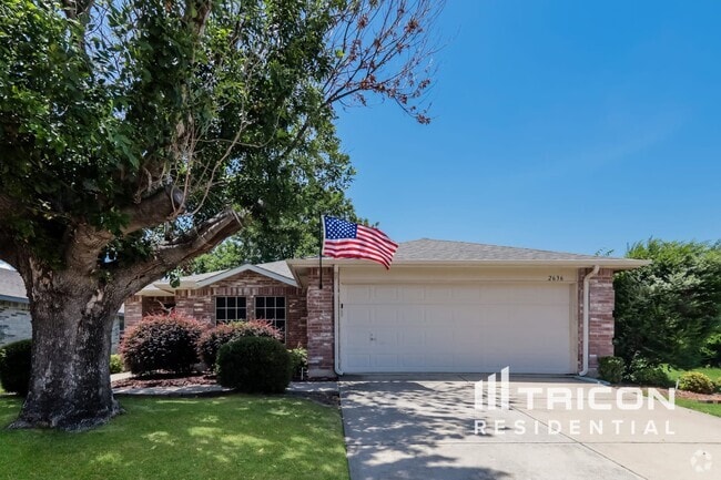 Building Photo - 2636 Peach Dr