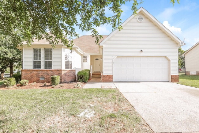 Building Photo - 901 Tal Ln
