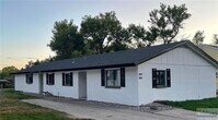Primary Photo - 824 Avenue C
