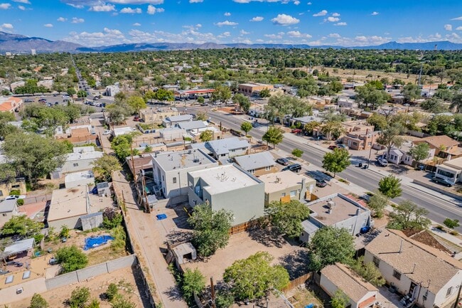 Foto del edificio - 2113 Coal Ave SE