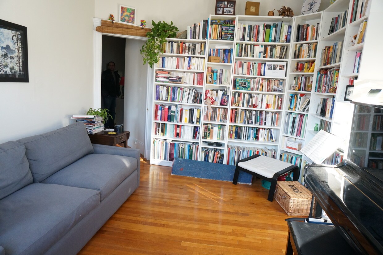 Primary Photo - 56 Gardner St