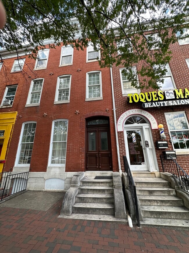 Building Photo - 19 Broadway S