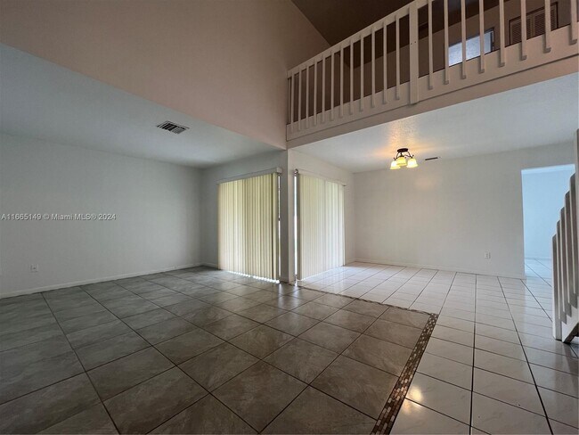 Foto del edificio - 14811 SW 139th Ct