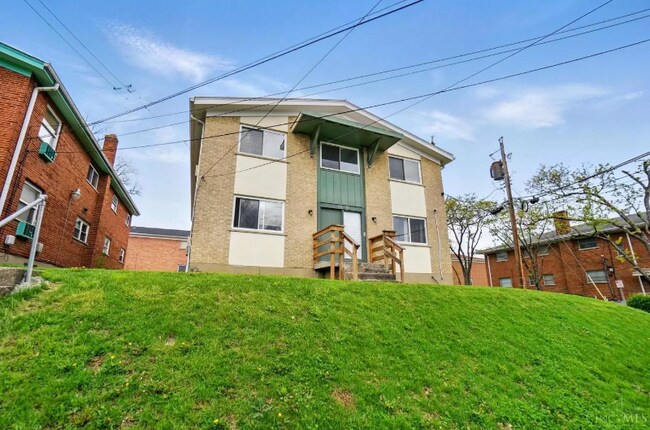 Foto del edificio - 7839 Newbedford Ave