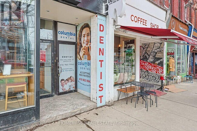 Photo du bâtiment - 326 College St