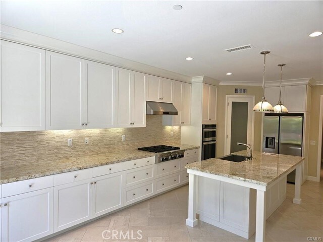 Building Photo - 63 Rustic Charm