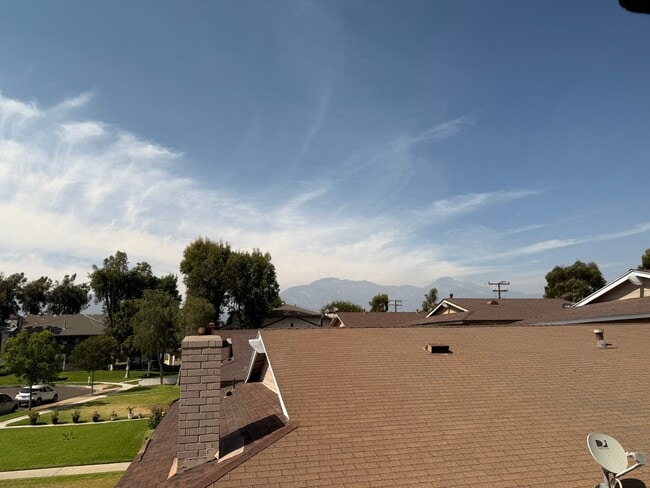 Building Photo - 162 S Linda Way