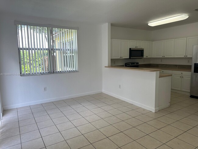 Foto del edificio - 1490 NE 33rd Ave