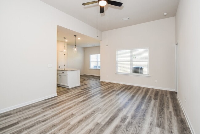 Building Photo - 453 Egret Ct