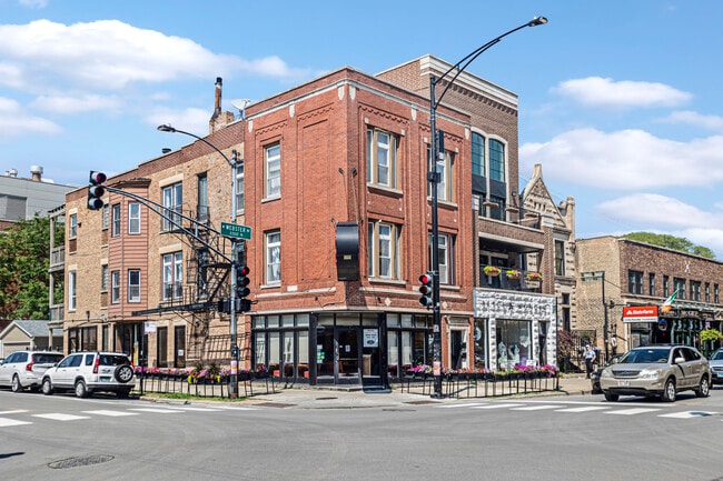 Building Photo - 958 W Webster Ave