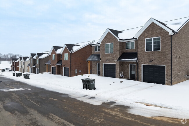 Building Photo - Ridge Pointe Duplexes