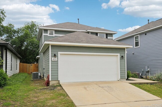 Foto del edificio - 4422 Chandler Rd
