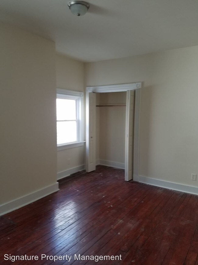 Foto del edificio - 3104 E Marshall St