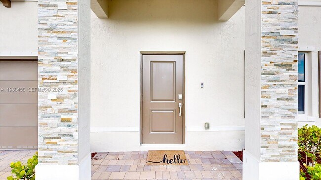 Foto del edificio - 2333 SE 28th St