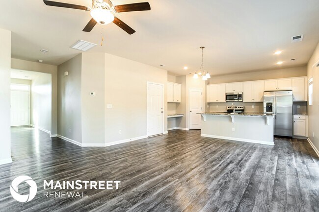 Building Photo - 12014 Old Dulin Farms Way