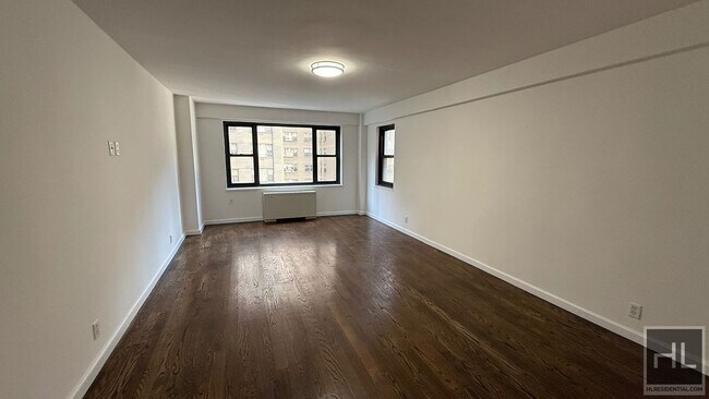 Building Photo - EAST 56 STREET