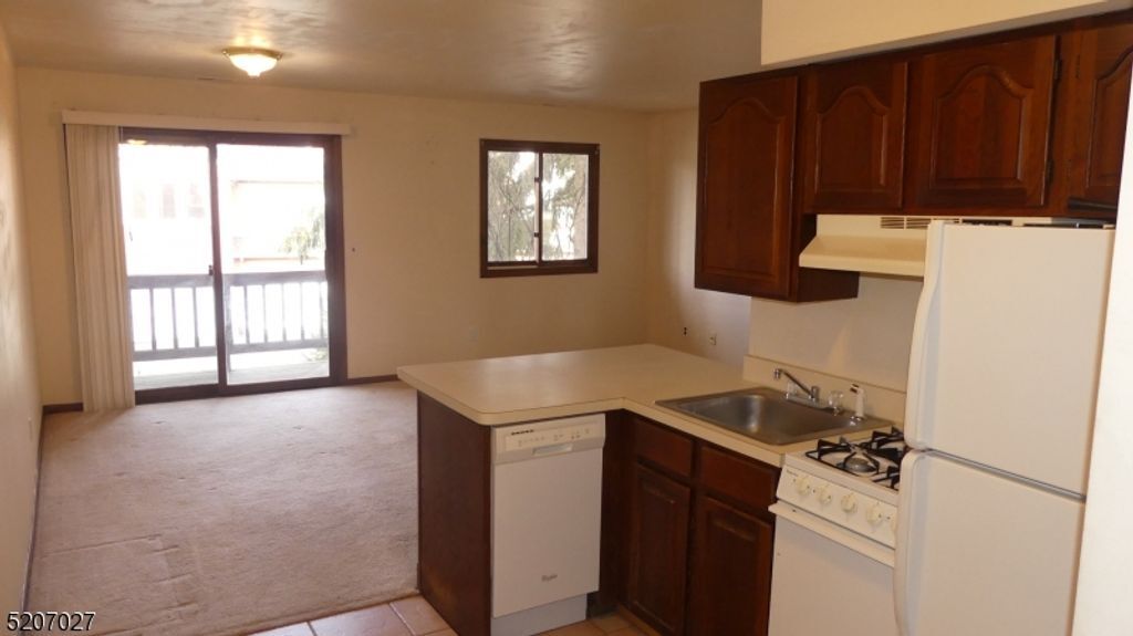 4 Alta Ct W Unit 7, Vernon, NJ 07462 Condo for Rent in Vernon, NJ