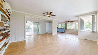 Building Photo - 99-639-639 Halawa Dr