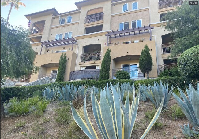 Building Photo - 6221 Monterey Rd
