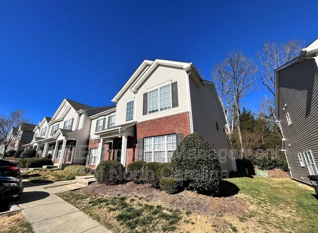 Building Photo - 3127 Golden Dale Ln