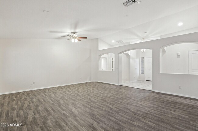 Building Photo - 5307 W Morten Ave